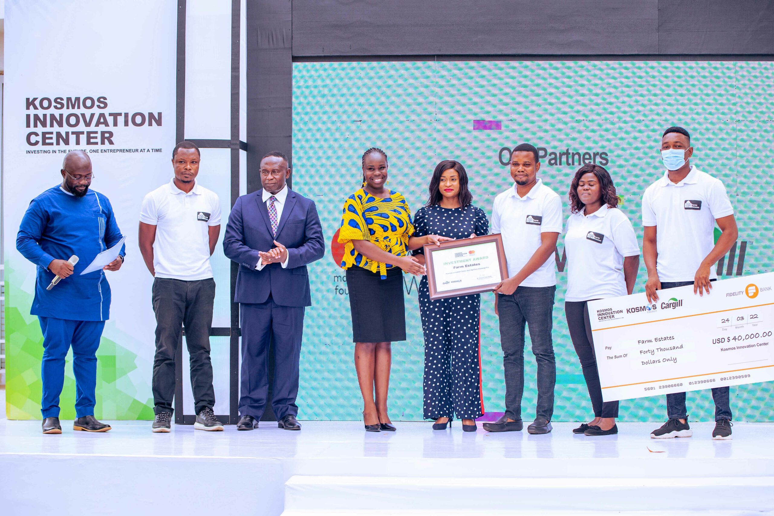 Farm estates ltd receiving award from KIC -2